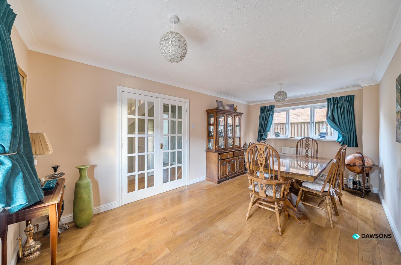 Ffordd Draenen Ddu, West Cross, Mumbles, Swansea, SA3 5RP